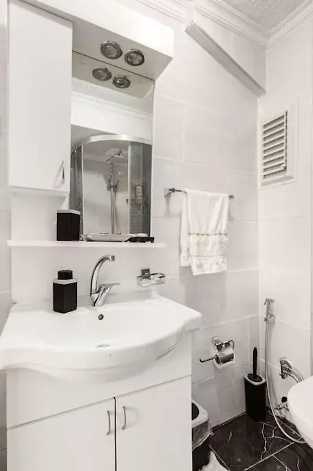Practical And Cozy Flat Near Taksim Istikal Apartment Istanbul Turkey